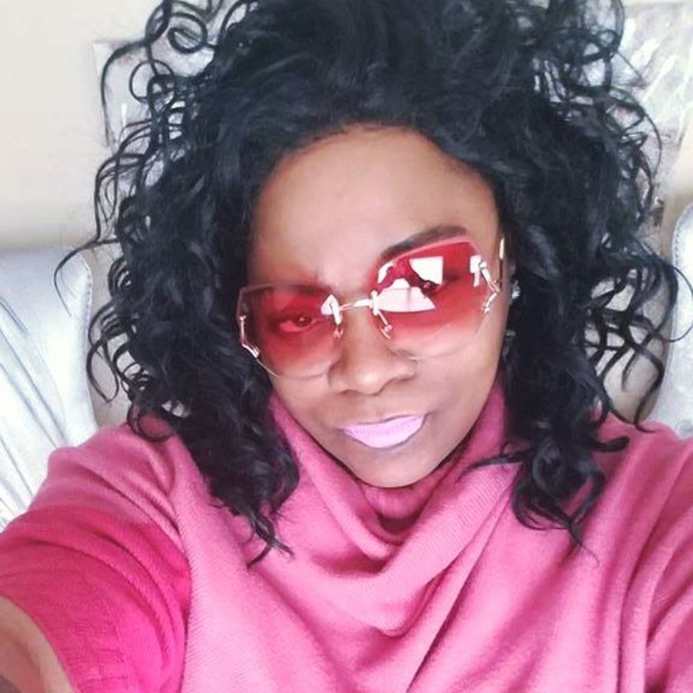 Meet your Posher, Tonya